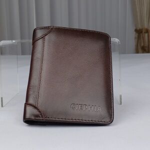 Ciephia RFID Blocking Brown Leather Men's Trifold Wallet.